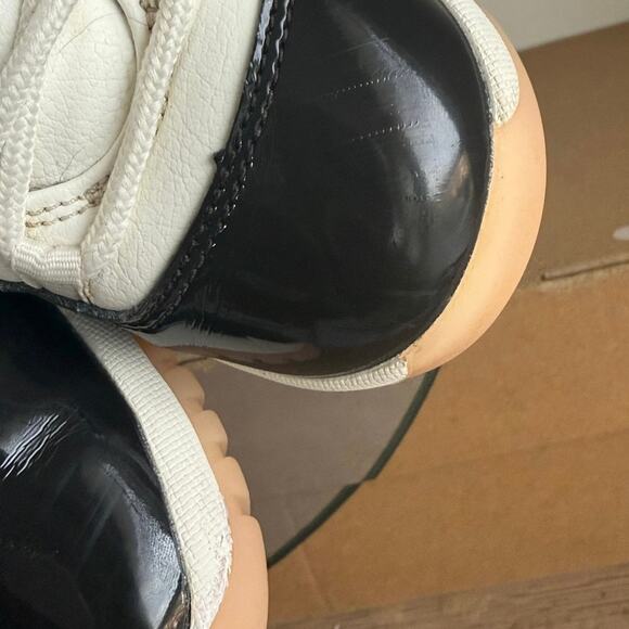 Nike Air Jordan 11 Retro ‘Neapolitan Brown’ Kids Sneakers- SZ 1.5 Y - Picture 12 of 13